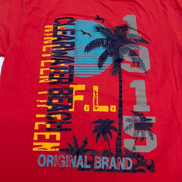 Clearwater Beach Unisex Tee - Picture 4 of 9